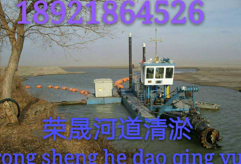 䓹